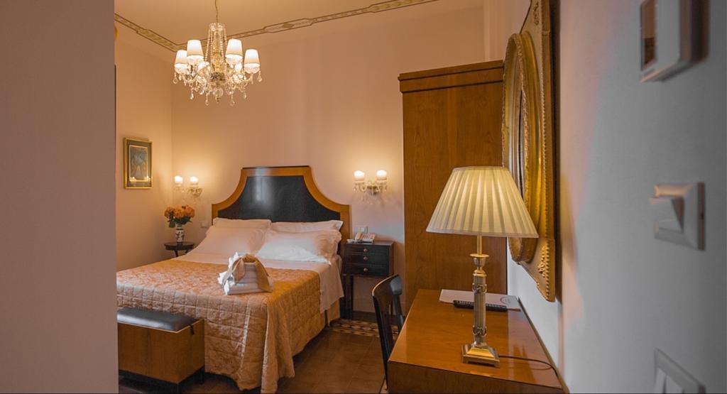 Lucca In Azzurro Maison De Charme الغرفة الصورة